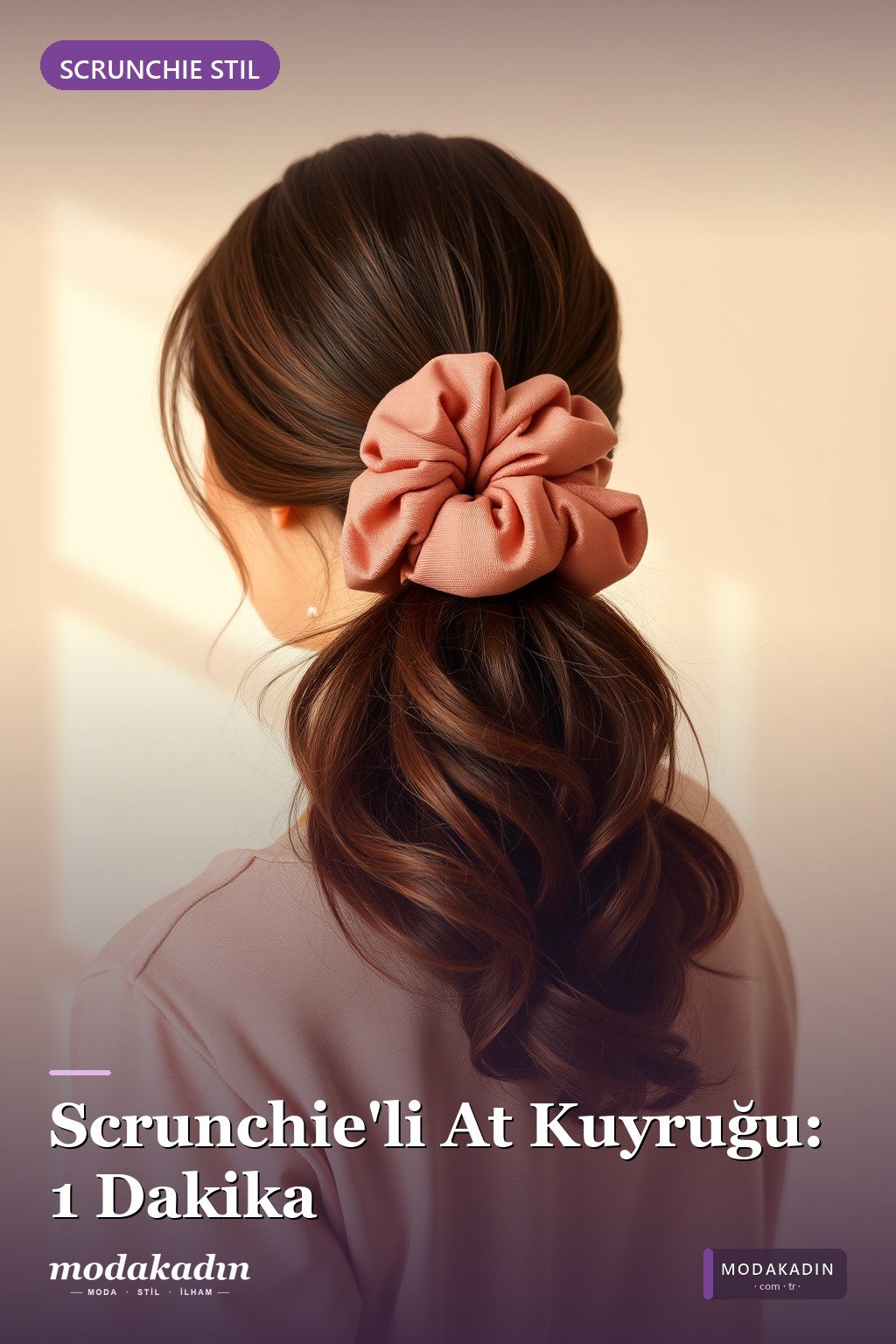 Scrunchie'li At Kuyruğu anne saç modeli